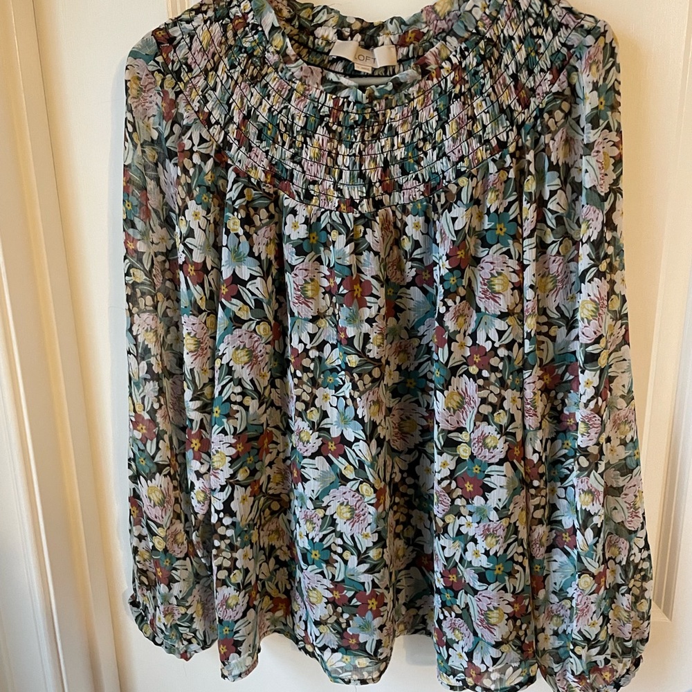 LOFT Floral Blouse w/ Scrunched Top